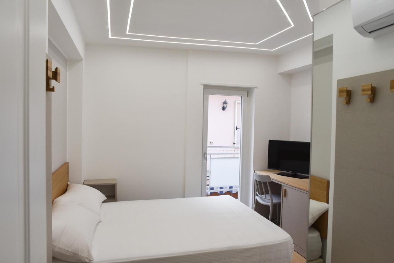 Palazzotto 902 Bed & Breakfast Crotone Exterior foto
