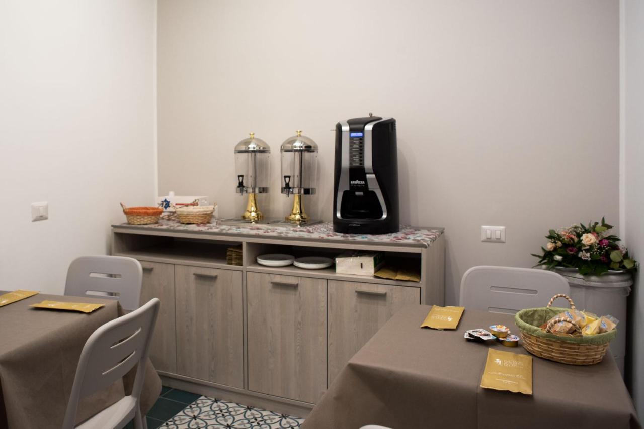 Palazzotto 902 Bed & Breakfast Crotone Exterior foto